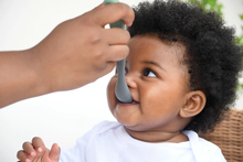 Load image into Gallery viewer, Beaba 1st Age Silicone Spoons w/Case Set of 2