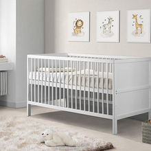 Load image into Gallery viewer, Barnmöbler Astrid convertible crib in white