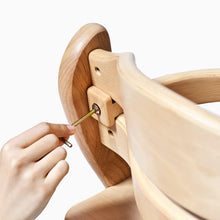 Load image into Gallery viewer, Yamatoya Sukusuku GL High Chair