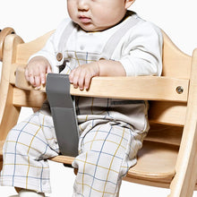 Load image into Gallery viewer, Yamatoya Sukusuku GL High Chair