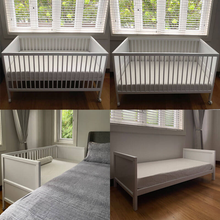 Load image into Gallery viewer, Barnmöbler Astrid convertible crib in white