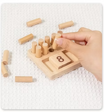 Load image into Gallery viewer, The Kiddie Concept Counting Pegs Math Toy Set
