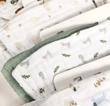 Load image into Gallery viewer, Lulujo Cotton Muslin Burp Cloth (Set of 2)