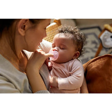 Load image into Gallery viewer, Philips Avent Newborn Soother 0-6m