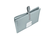 Load image into Gallery viewer, Beaba Camele'o Foldable Pop Up Bath