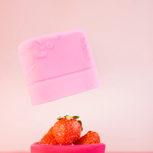 Load image into Gallery viewer, Bbox Silicone Snack Cup