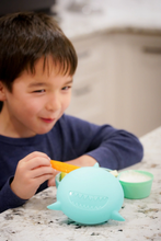 Load image into Gallery viewer, Melii - Silicone Bowls with Lid and Utensils