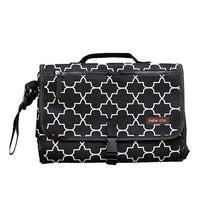 Load image into Gallery viewer, Bebe Chic Changing Clutch - Quatrefoil