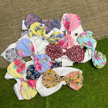 Load image into Gallery viewer, Deberry Eyelet Collared Baby Set