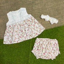 Load image into Gallery viewer, Deberry Lacey Top Details Baby Set