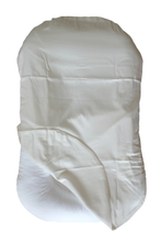 Load image into Gallery viewer, Nuborn The Snugglr With Carry Bag (0-12mo)