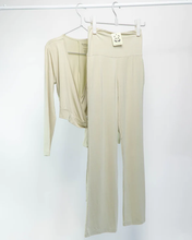 Load image into Gallery viewer, Bamberry - Wrap Top and Yoga Pants set