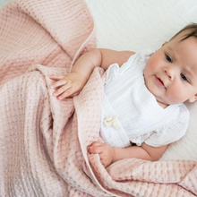 Load image into Gallery viewer, Lulujo - Cotton Waffle Blanket