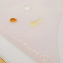 Load image into Gallery viewer, Yamatoya Affel/Materna Silicone Table Mat
