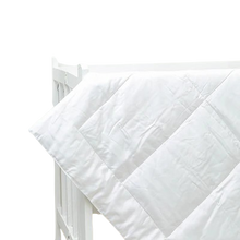 Load image into Gallery viewer, Sleepery Baby Organic Bamboo Crib Comforter
