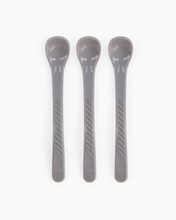 Load image into Gallery viewer, Twistshake Newborn Feeding Spoon 3-pack
