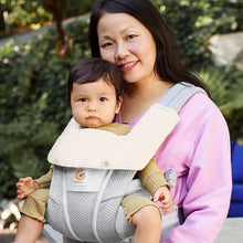 Load image into Gallery viewer, Ergobaby Baby Carrier 360 Drool Bib
