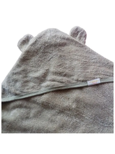 Load image into Gallery viewer, Matmat  Lulu Bear Hooded Towels
