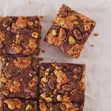 Load image into Gallery viewer, Milking Bombs  Pistachio Revel Bars
