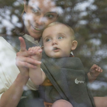 Load image into Gallery viewer, Ergobaby Embrace Newborn Carrier - Soft  Knit
