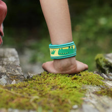 Load image into Gallery viewer, Para&#39;Kito Mosquito Repellent Wristband Kids
