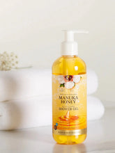 Load image into Gallery viewer, Wild Ferns Manuka Honey Revitalizing Shower Gel (230ml)
