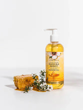 Load image into Gallery viewer, Wild Ferns Manuka Honey Revitalizing Shower Gel (230ml)
