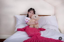 Load image into Gallery viewer, Snap &amp; Snug Kids Mermaid Tail Blanket
