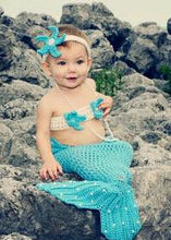 Load image into Gallery viewer, Snap &amp; Snug Baby Mermaid Tail Blanket - Coralia
