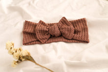 Load image into Gallery viewer, Laurel.co Holly Bow Headwrap
