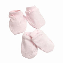 Load image into Gallery viewer, Carter Liebe Mittens with Booties

