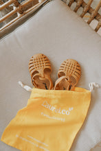 Load image into Gallery viewer, Laurel.co Jelly Sandals
