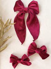 Load image into Gallery viewer, Laurel.co Holiday Velvet Collection
