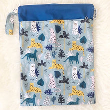 Load image into Gallery viewer, Washie Splashie Wet Bag
