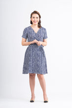 Load image into Gallery viewer, Mome - Freda Dress Printed Blue Design
