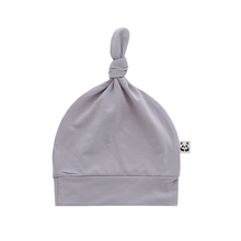 Load image into Gallery viewer, Bamberry - Knotted Hat
