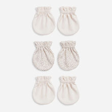 Load image into Gallery viewer, St. Patrick Newborn 3 Pairs Organic Mittens Set
