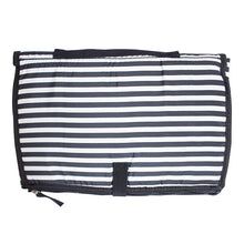 Load image into Gallery viewer, Bebe Chic Changing Clutch - Manhattan
