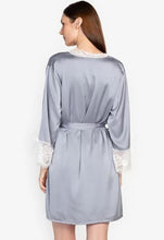 Load image into Gallery viewer, Feminism Clothing - Luna Lounge Wear Silk Robe Set 5pcs
