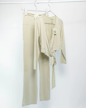 Load image into Gallery viewer, Bamberry - Wrap Top and Yoga Pants set
