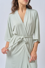 Load image into Gallery viewer, Bamberry - Mommy Robe

