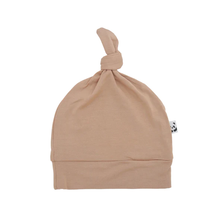 Load image into Gallery viewer, Bamberry - Knotted Hat
