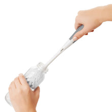 Load image into Gallery viewer, Oxo Tot Bottle &amp; Cup Cleaning Set
