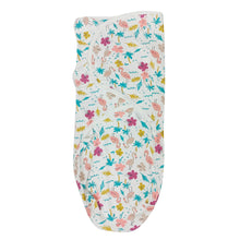 Load image into Gallery viewer, Carter Liebe Newborn Swaddle
