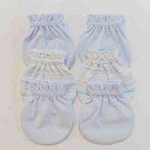 Load image into Gallery viewer, St. Patrick Newborn 3 Pairs Organic Mittens Set
