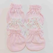 Load image into Gallery viewer, St. Patrick Newborn 3 Pairs Organic Mittens Set
